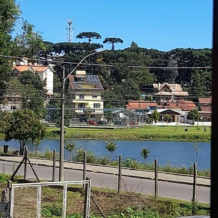 Casa Ampla Com Lareira E Churrasqueira Canela Exterior foto